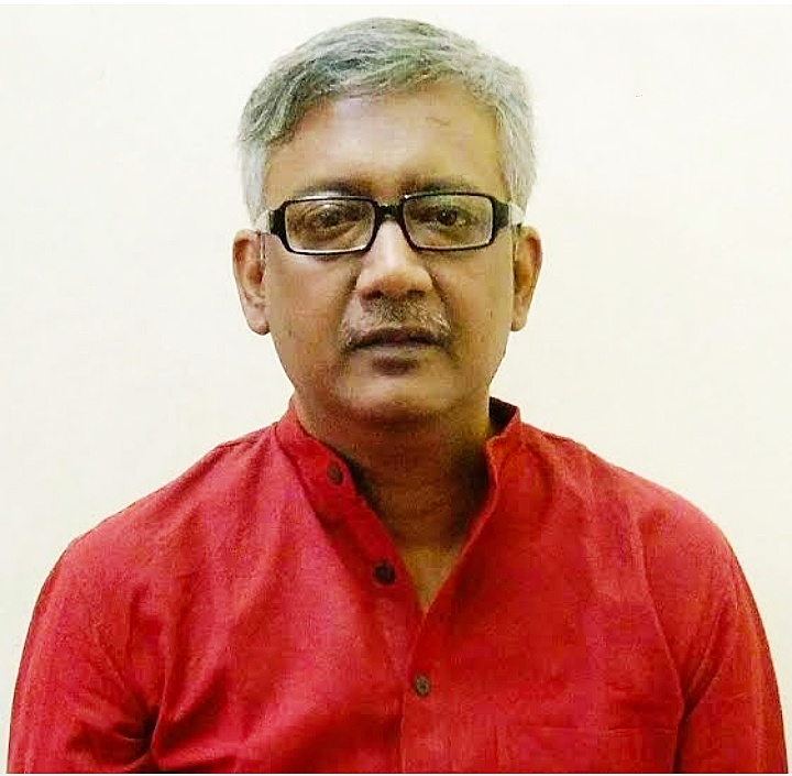 দেশের সরকার কি করতে চাইছে!!! সত্যি হচ্ছেটা কি দেশ-রাজ্য জুড়ে? - শমীক লাহিড়ী