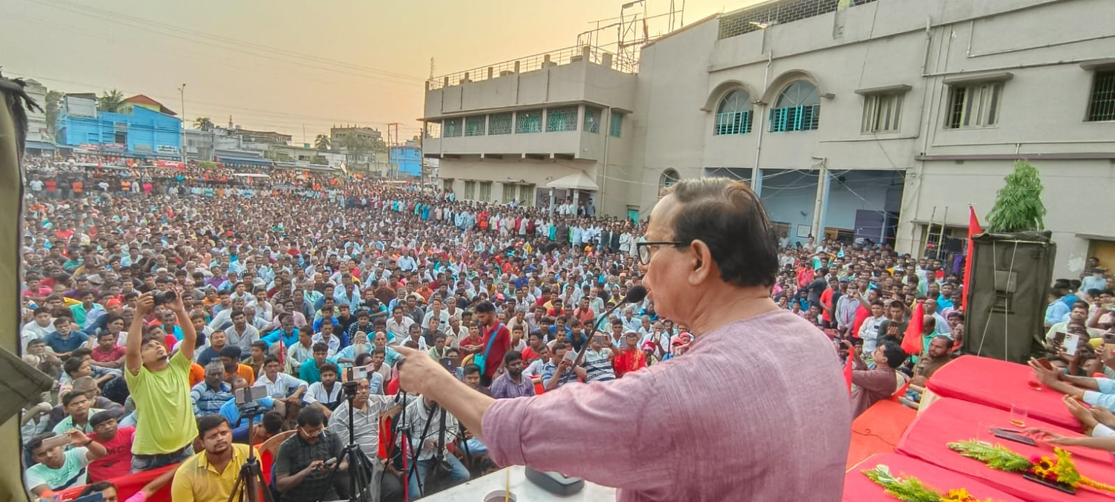 পিছিয়ে পড়া মানুষের স্বার্থহানি আমরা মানবো না